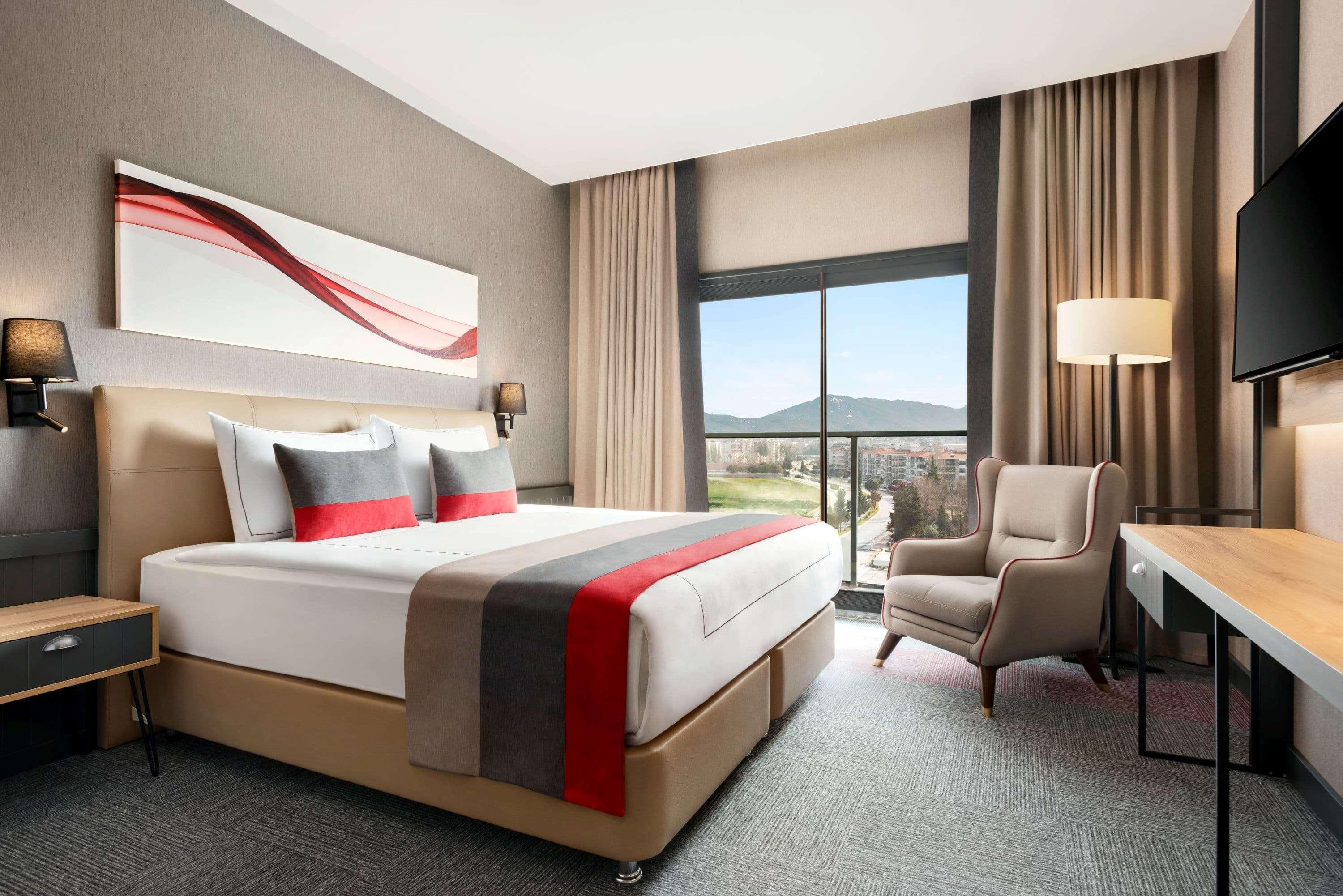 Ramada By Wyndham Tire Hotel Eksteriør billede